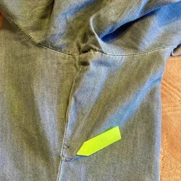 MICHAEL Michael Kohrs Chambray Denim Off Shoulder Ruffle Blouse Top Size Large. - Picture 13 of 13